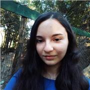 Studentessa universitaria offre lezioni di inglese a Roma